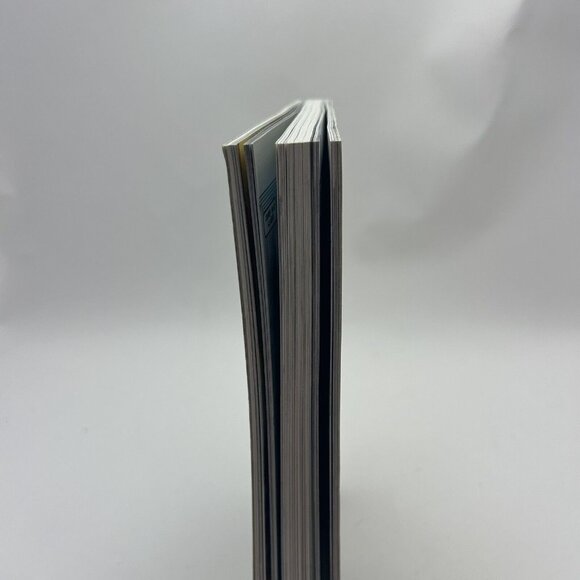 The Discworld Graphic Novels: The Colour of Magic and The Light Fantastic - Picture 4 of 4